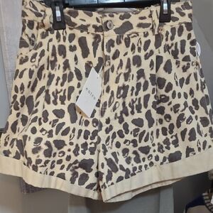 entro High-Waist Leopard Print Shorts - Beige and Black
